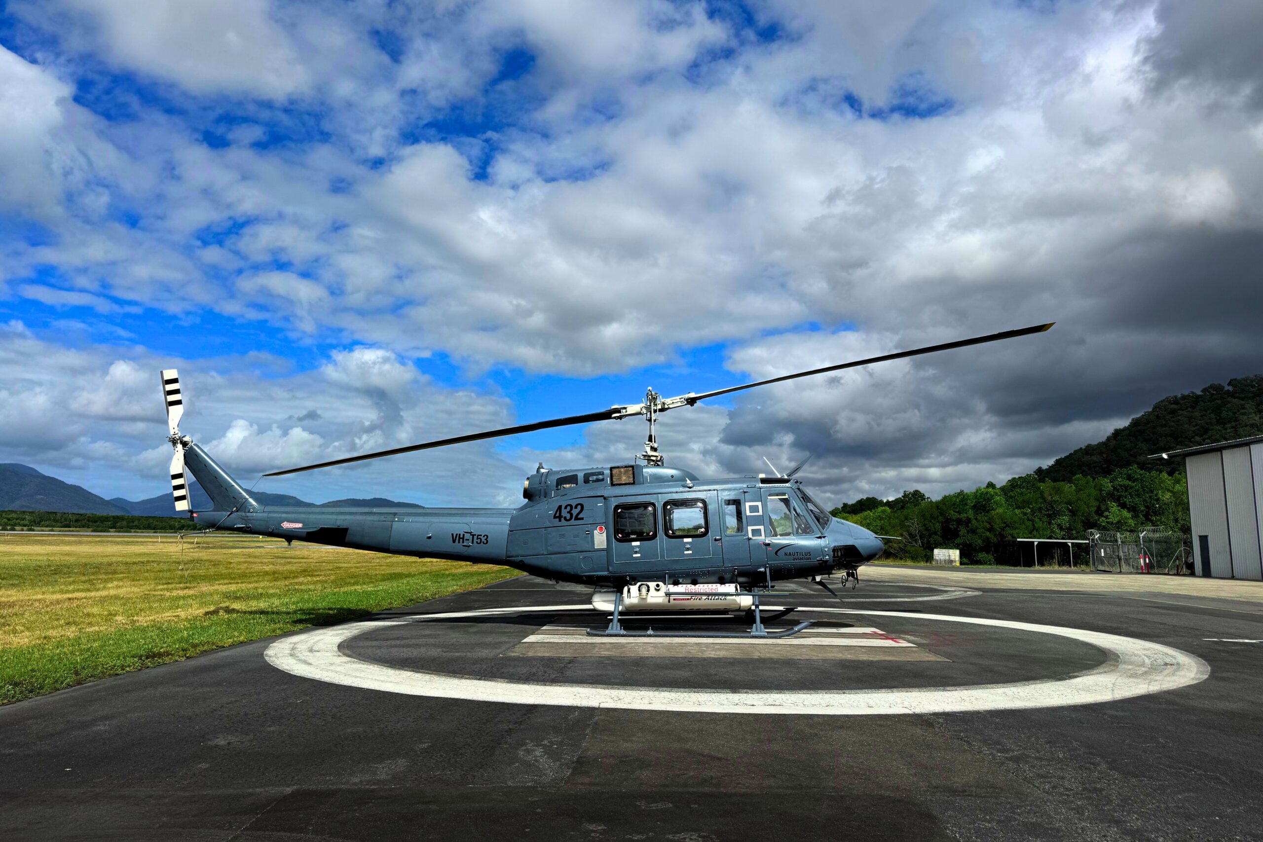 Bell 212S